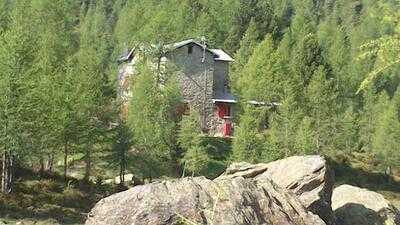 Rifugio Bosio -galli, Chiesa In Valmalenco