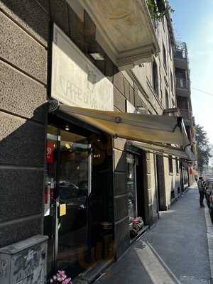 Caffe' Di Via Vivaio, Milano