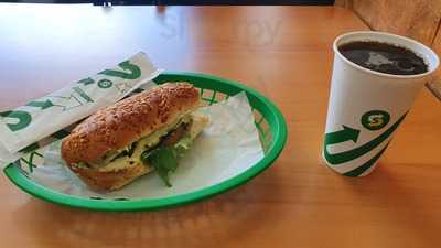 Subway Couto Magalhaes