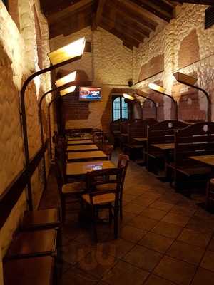 History Pub - Paninoteca, Binasco