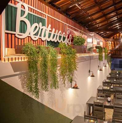 Bertucci's Pizzaria