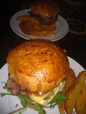 Del Toro Burgers