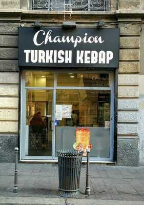 CHAMPION, Milano