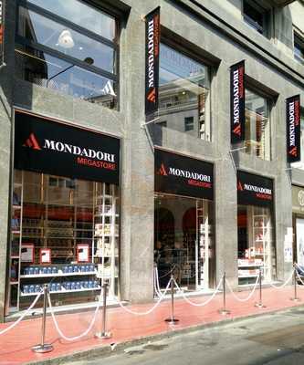 Mondadori, Milano