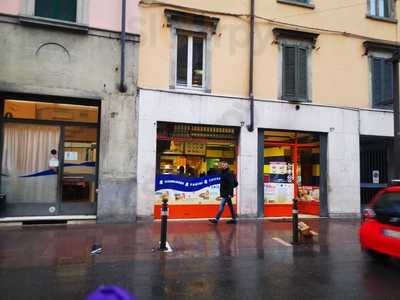 El Valluno Bar Restaurante Boliviano En Italia, Bergamo