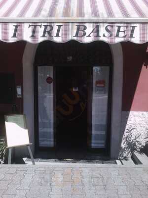 I Tri Basei