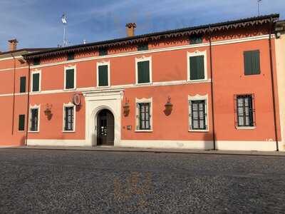 Albergo Trattoria Il Leone Restaurant, Pomponesco