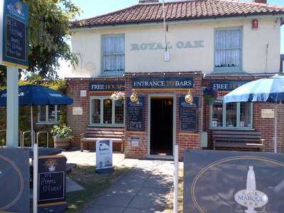 The Royal Oak Bar & Kitchen