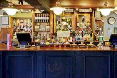 Horse & Groom - Pub & Grill