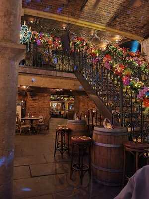 Revolucion De Cuba  Liverpool