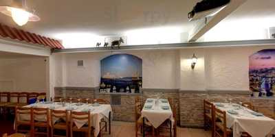 Simply Greek Tavern