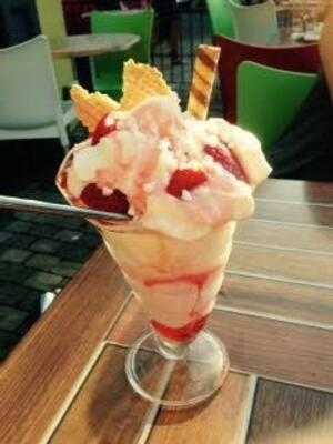 Frizza Caffe Gelato