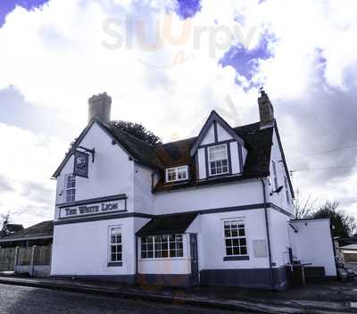 The White Lion Selston