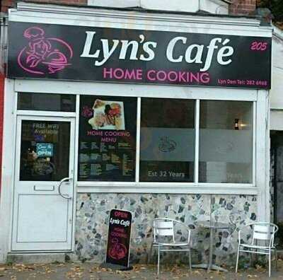 Lyns Cafe