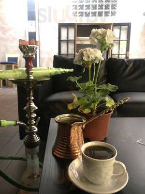 Shakers Shisha Lounge