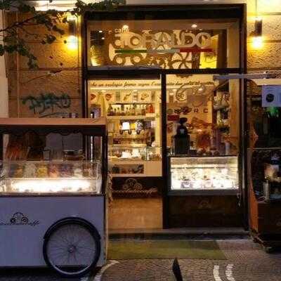 Cioccolati e Caffè, Napoli