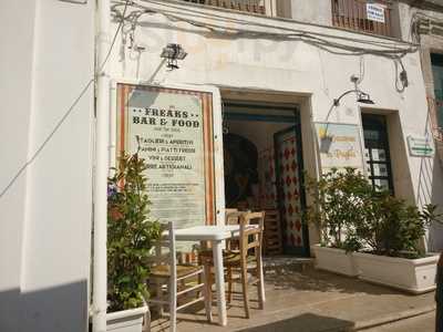 Freaks Bar, Ostuni