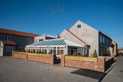 The White Rose Hotel