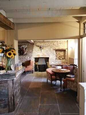 The Hovingham Inn