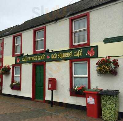 Caffi Wiwer Goch - Red Squirrel Cafe