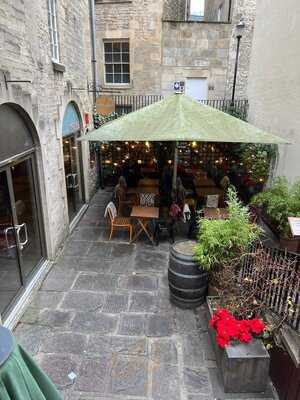 The Courtyard Cafe