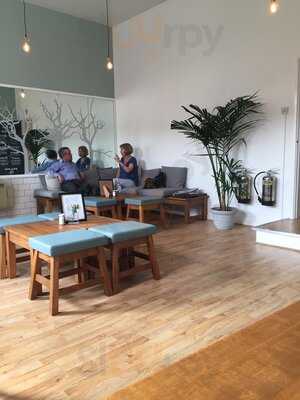 Town House Coffee & Brew Bar