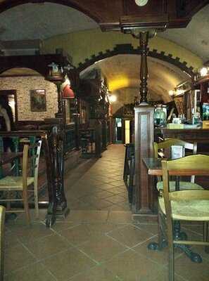 The Church Pub, Brindisi