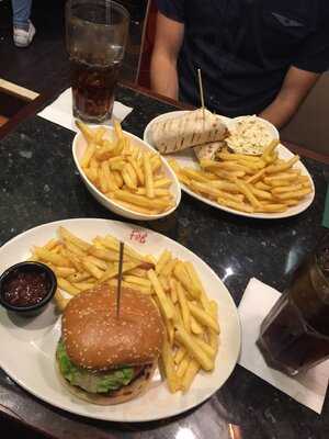 Frankie & Benny's