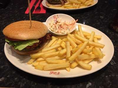 Frankie & Bennys New York Italian Restaurant & Bar - Swansea