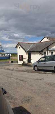 Glan-y-don Inn