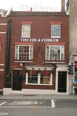 The Fox And Fiddler