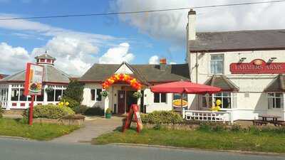 The Farmers Arms Stonehouse Pizza & Carvery