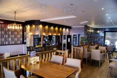 The Overcliff Oceana Pub & Kitchen