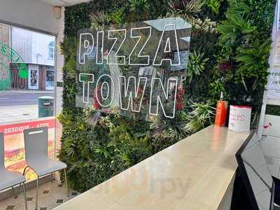 Pizza Town