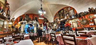 Trattoria La Canonica