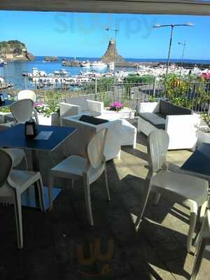 Caffe Visconti, Aci Castello