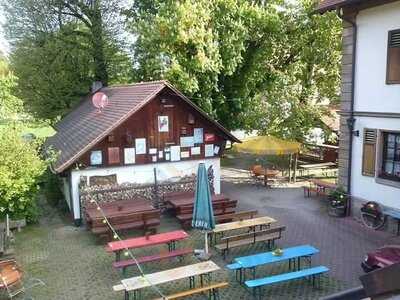 Gasthaus Pension Biergarten Lutz