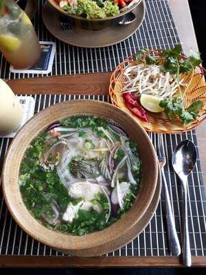 Vinu Vietnamese Food & Grill