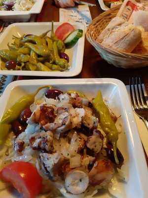 Akropolis Restaurant