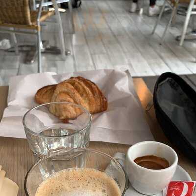 Bar Crispi, Napoli