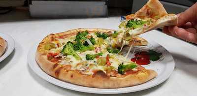 Mona Lisa Pizza Express
