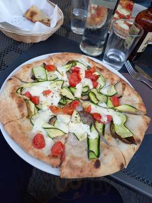 Gnam Gnam Pizzeria Artigiana