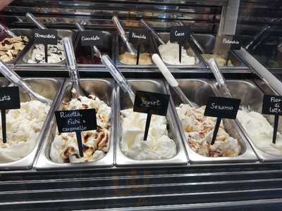 Prima Gelateria Di Procissi Stefania