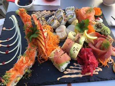 Bonsai-sushi Bar