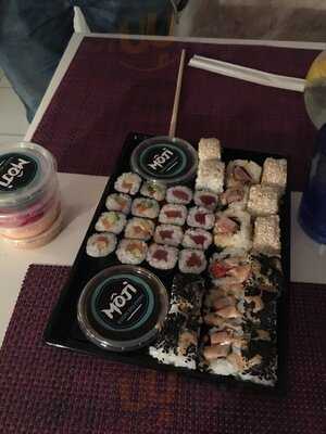 Moji Sushi