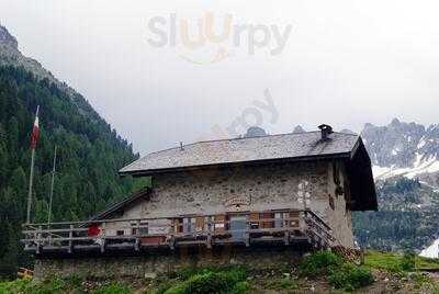 Rifugio Caldenave, Scurelle