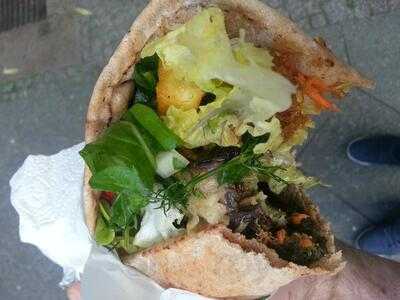 The King Of Falafel – Mo's Kleiner Imbiss