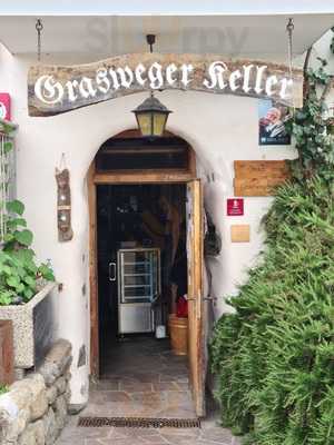 Grasweger Keller, Parcines