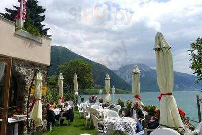 Schlössl Am See Restaurant