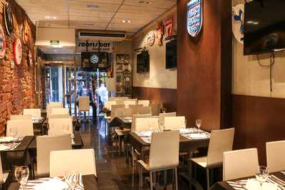 Sports Bar Italian Food - C. Ample